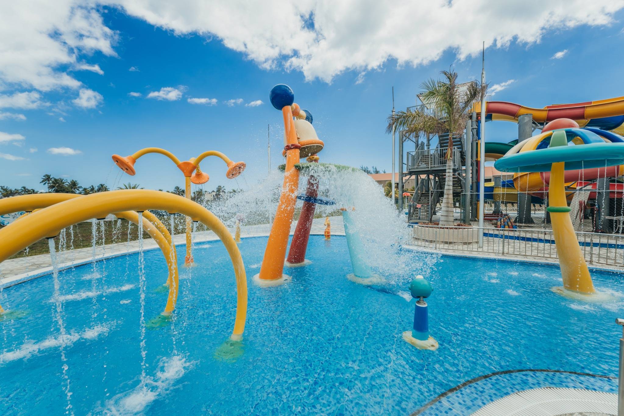 Toboggans du parc aquatique Aqualand